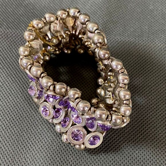 Costume Gem Bracelet 6 Inches Purple Plastic Silver Tone Elastic Stretch - Picture 7 of 8